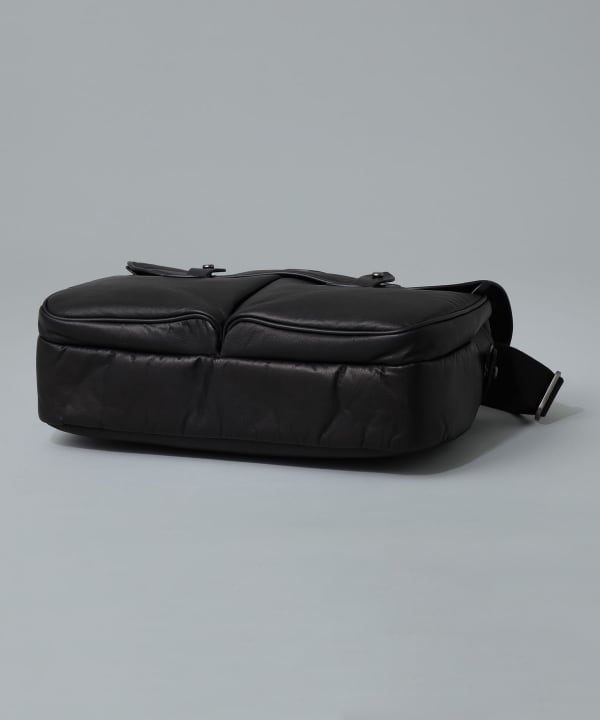 BEAMS F（ビームスF）【別注】HUNTING WORLD / レザー キャリーオール