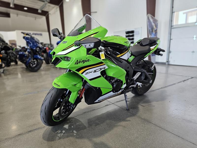 2025 Kawasaki ZX1002LSFAN | Malone Powersports Sun Valley
