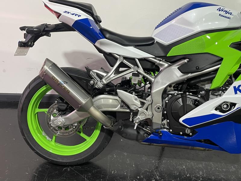 5A3A88AF-E7E0-437E-90F4-