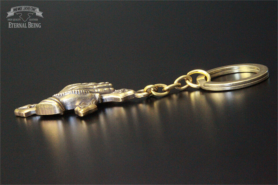 真鍮製】合掌クロスキーホルダー | iichi 日々の暮らしを心地よくする