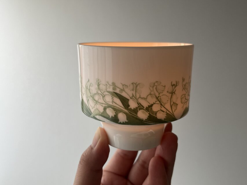 ARABIA】 ” スズラン ” の白磁製キャンドルホルダー・アラビア | iichi