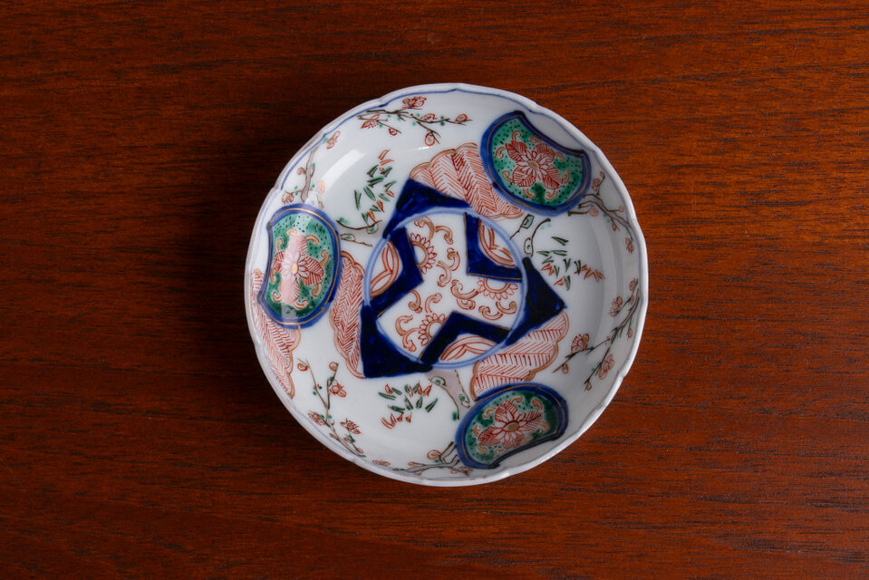 古伊万里 染錦 竹梅花文 四寸皿 明治時代 E031B | iichi 日々の暮らし