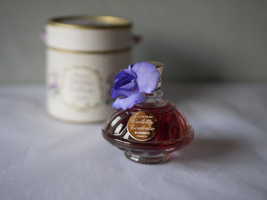 TOULOUSE スミレの香水 フランスアンティーク ベルドゥ社 アンティーク