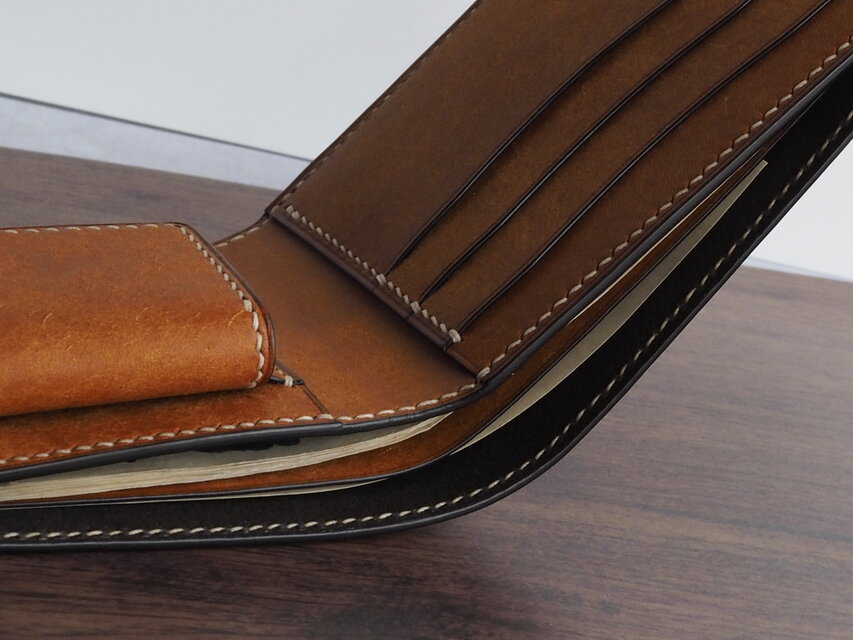 総手縫い│イタリアンレザーマルゴー│2つ折財布│フィエーノ(キャメル