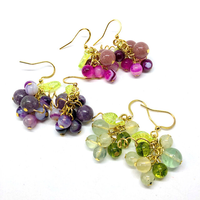金アレ対応 天然石ぶどうピアス 選べるお色 グリーン パープル ピンク