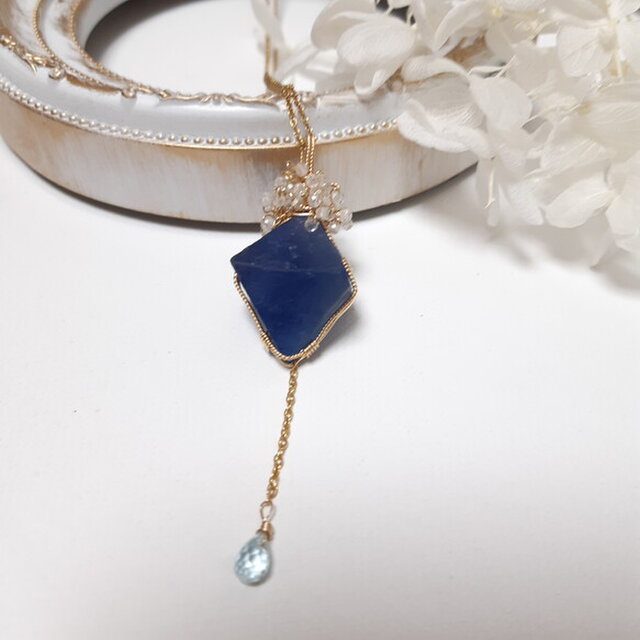 一点物 天然石ブルーフローライト八面体 14kgfワイヤージュエリー