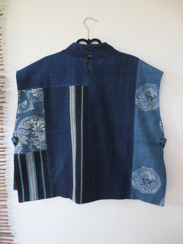 古布リメイク ロールカラーリバーシブル脇開きジレ（ベスト）絵絣 藍染