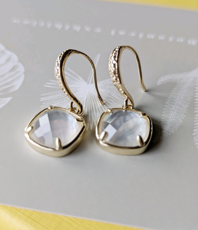 14kgf WHITE-shell トレンド□スクエア ホワイトシェル×クリスタル