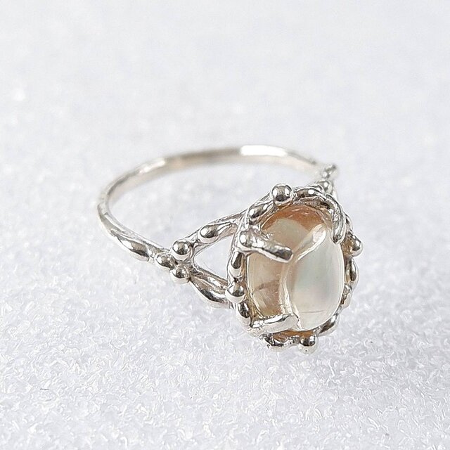 表情の変わる石～ アンデシンのデザインリング 9号 天然石アクセサリー