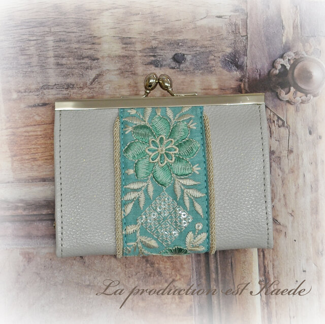 レザー：がま口財布/ミニ（花刺繍） | iichi 日々の暮らしを心地よく