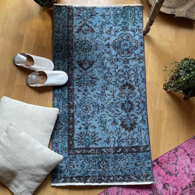 69×124ダークグレイ オーバーダイ ボタニカル トルコヴィンテージラグ