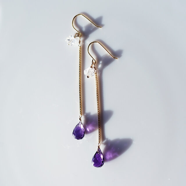 アメジストとハーキマーダイヤモンドのモードなロングピアス