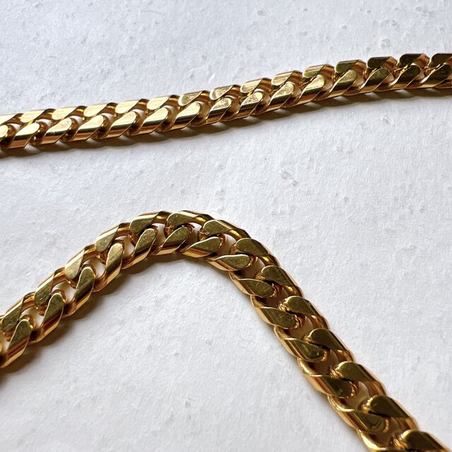 NG3-【 GIVENCHY 】ジバンシィ・ヴィンテージネックレス Shiny gold