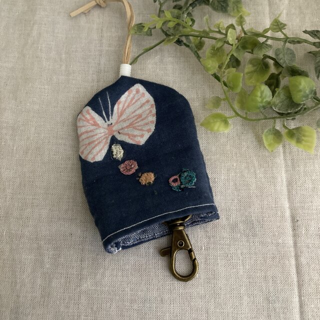 ハンドメイド☆ミニキーケース 紺ミナペルホネン蝶々 | iichi 日々の