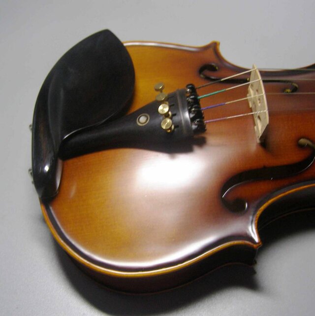 バイオリン顎当て 黒檀材 クローソン ガルネリ 金具セミヒル | iichi