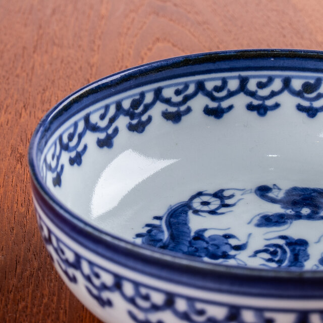 古伊万里 染付 雲龍宝珠文深鉢 江戸後期 | iichi 日々の暮らしを