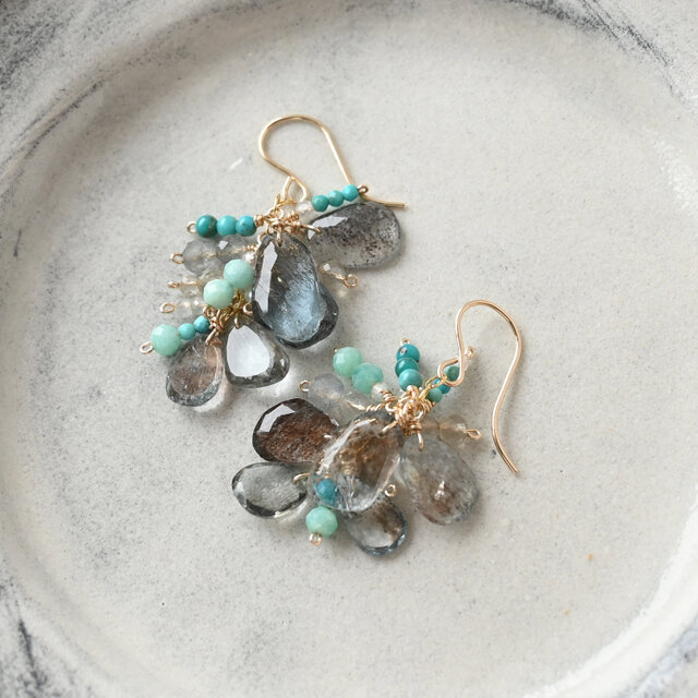 モスアクアマリン房ピアス・イヤリング変更可・14kgf | iichi 日々の