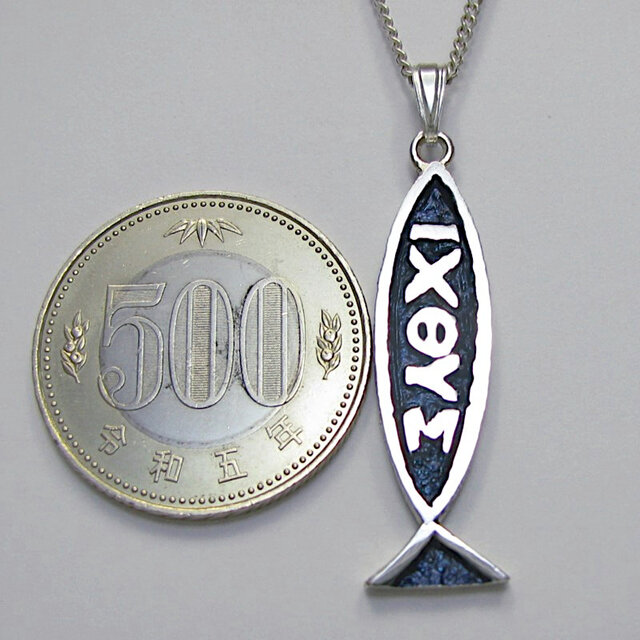 伝統的なモチーフ 魚のペンダント（A）cc51 ロングセラーです | iichi