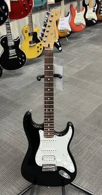Fender Player Stratocaster HSS Pau Ferro - Black