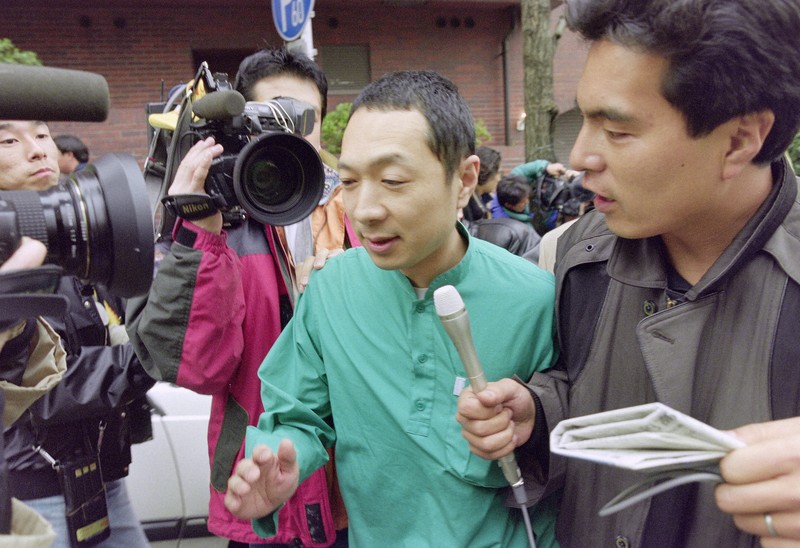 陰謀論なぜ広がる?「真実知った」と高揚感も オウム後継団体活用か