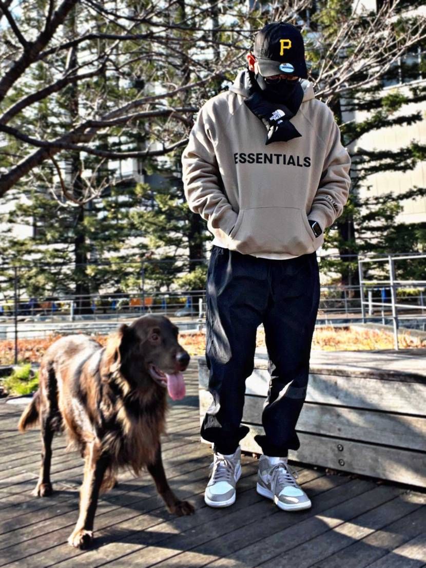 ナイキ エアジョーダン1 ミッド 