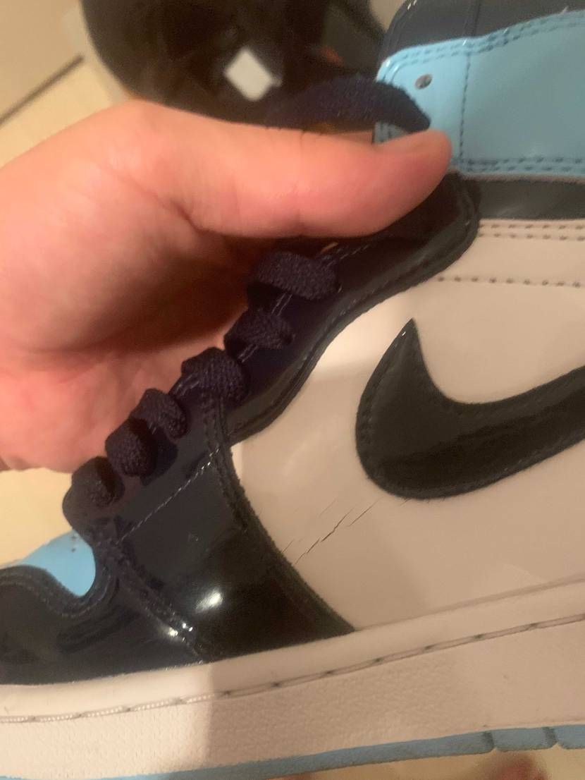 ナイキ ウィメンズ エアジョーダン1 ハイ UNC 