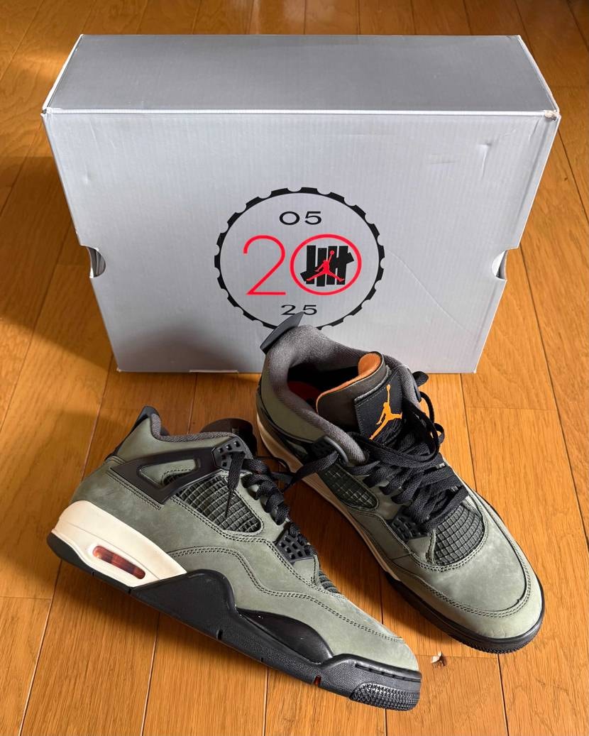 アンディフィーテッド × ナイキ エアジョーダン4 レトロ 