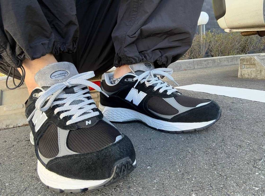 ニューバランス 2002R ゴアテックス 