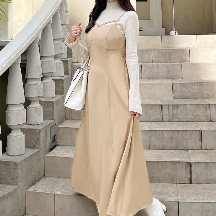 切り替えデザインクロスキャミワンピース[品番：AMTW0004654]｜JUNOAH