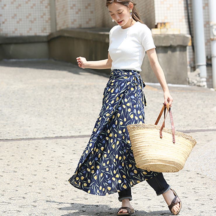上品チューリップ柄ラップスカート 阿久津ゆりえさん着用(巻きスカート