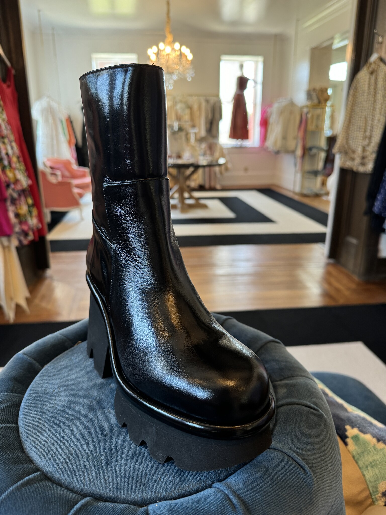 Paloma Barcelo- Hanne Nappalux- Black - Dukes Online