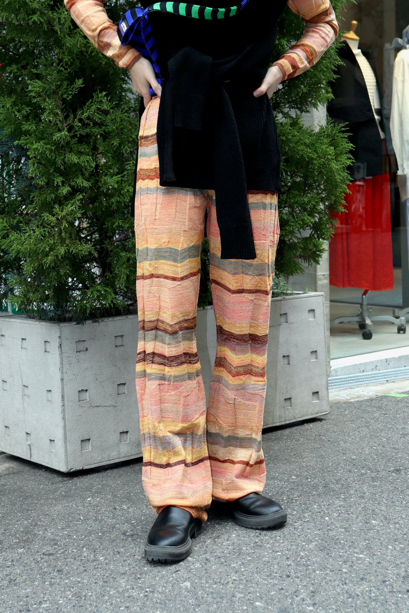 BORDER KNIT SET-UP – PALETTE art alive ONLINE STORE