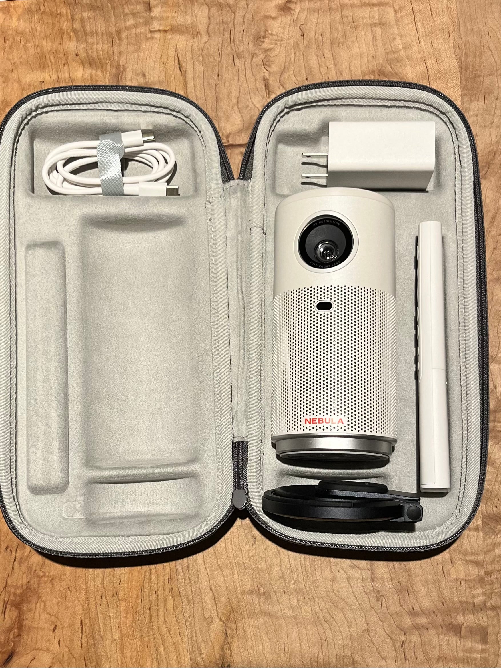 Nebula Capsule Air 公式トラベルケース | プロジェクターアクセサリー