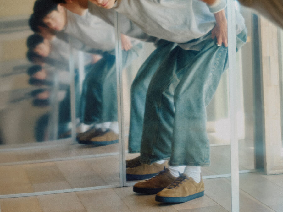 REPRODUCTION OF FOUND × hobo GERMAN TRAINER COW SUEDE – COVERCHORD