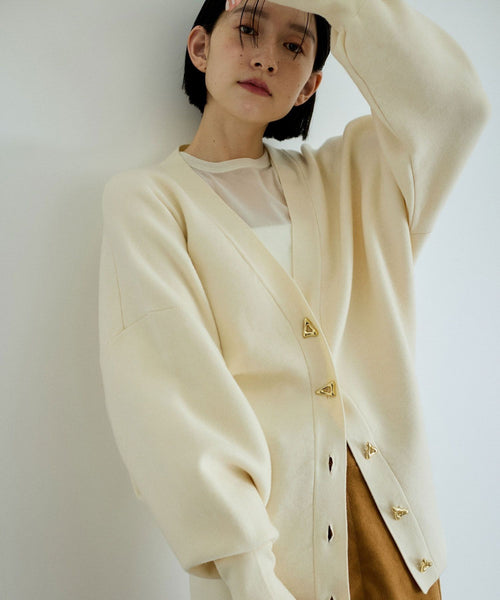 ADAM ET ROPÉ FEMME(アダム エ ロペ ファム) / トライアングルボタン