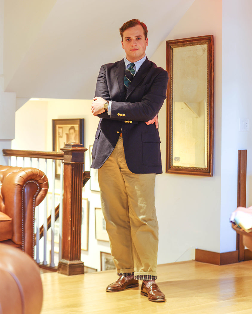 ニューヨークで出会った。紺ブレ金ボタンの着こなしコーデ4選 | J