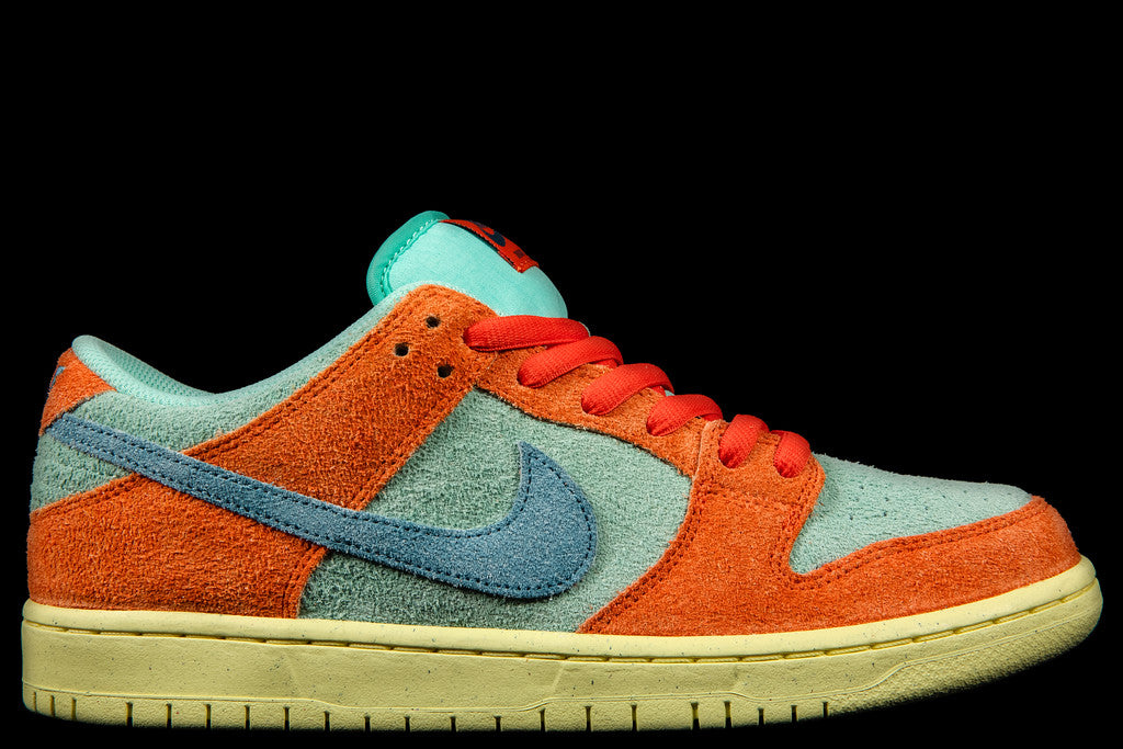 NIKE SB DUNK LOW PRO | ORANGE EMERALD RISE | 2023 | DV5429-800