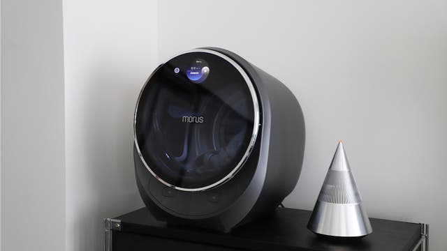 Morus C2 超小型衣類乾燥機 ー 最短15分で乾燥、設置工事不要 - 株式