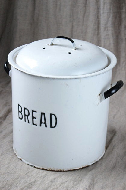 シンプルなデザインの大きなホーローブレッド缶 イギリスアンティーク