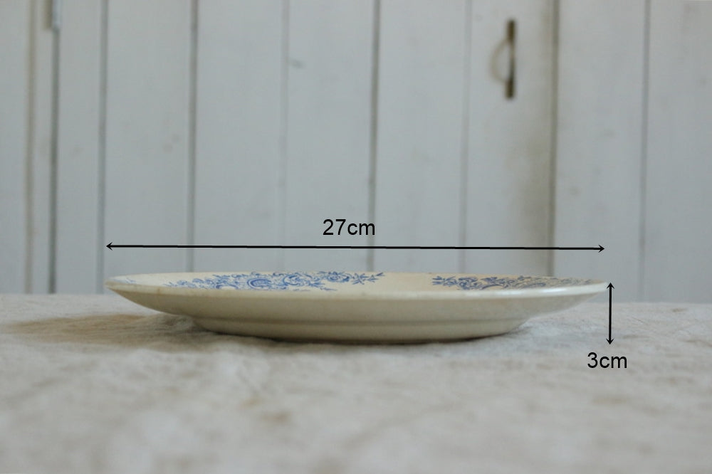 ショワジールロワ窯ロカイユ模様の大皿（直径27cm） フランス