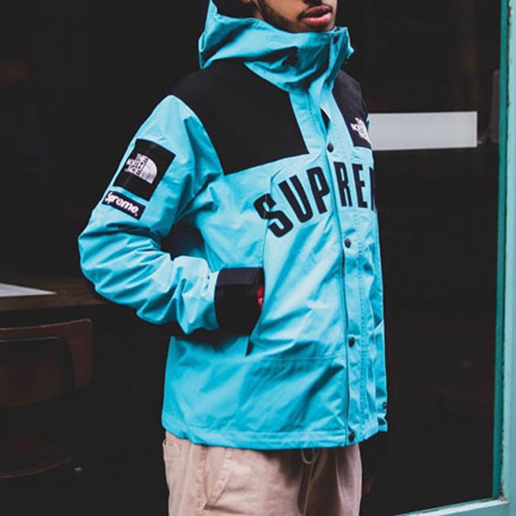 Supreme SS19 x The North Face Arc Logo Mountain Parka LightBlue