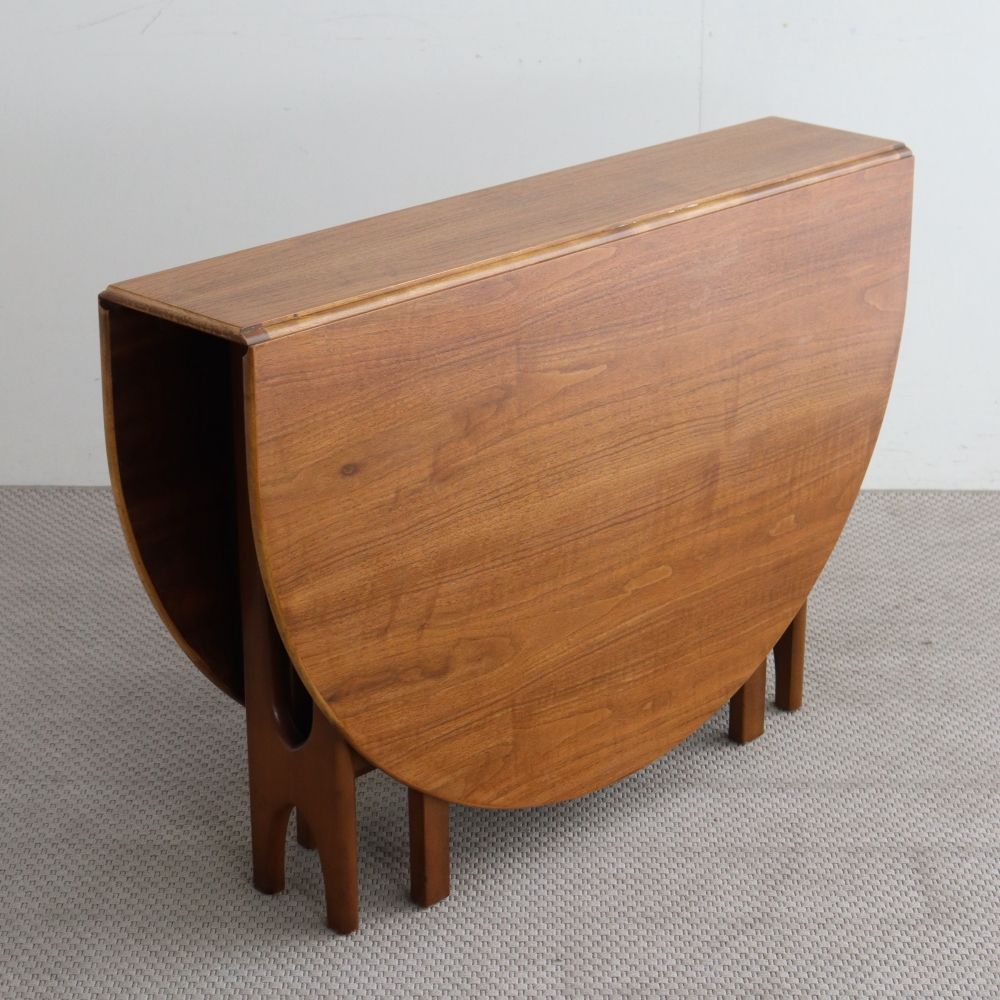 スタイリッシュな食卓に♪ ゲートレッグテーブル【A.H.McINTOSH