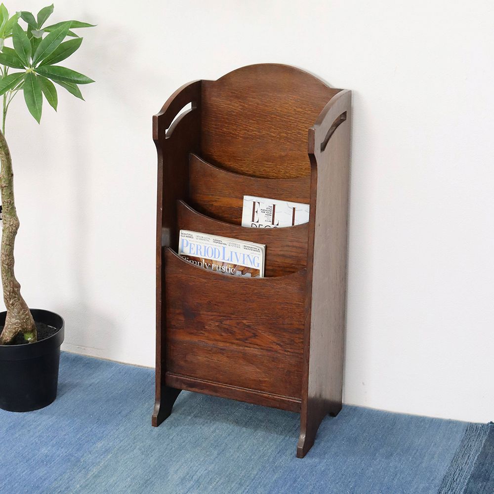 サッと手に取れて使いやすい♪ マガジンラック VC109-146