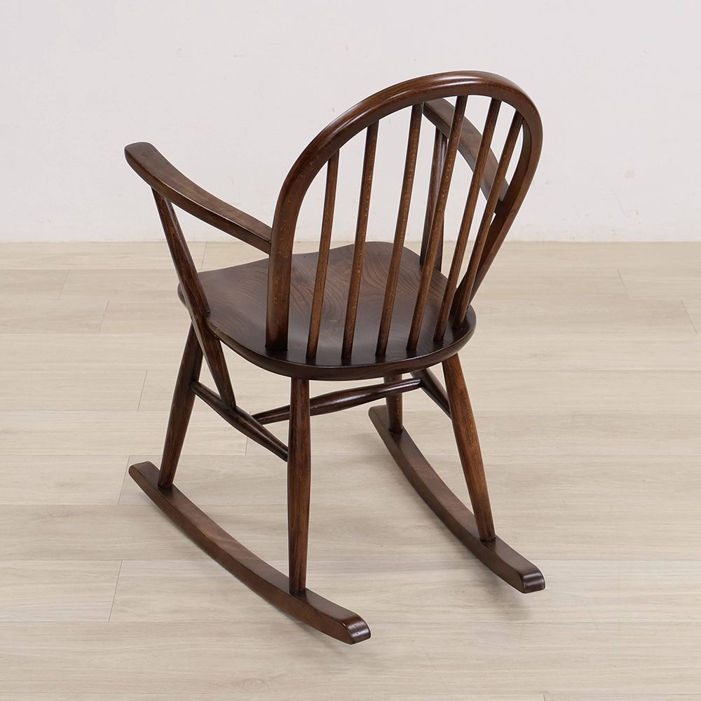 ユラユラと揺れる姿が可愛い♪ ロッキングチェア VC114-166