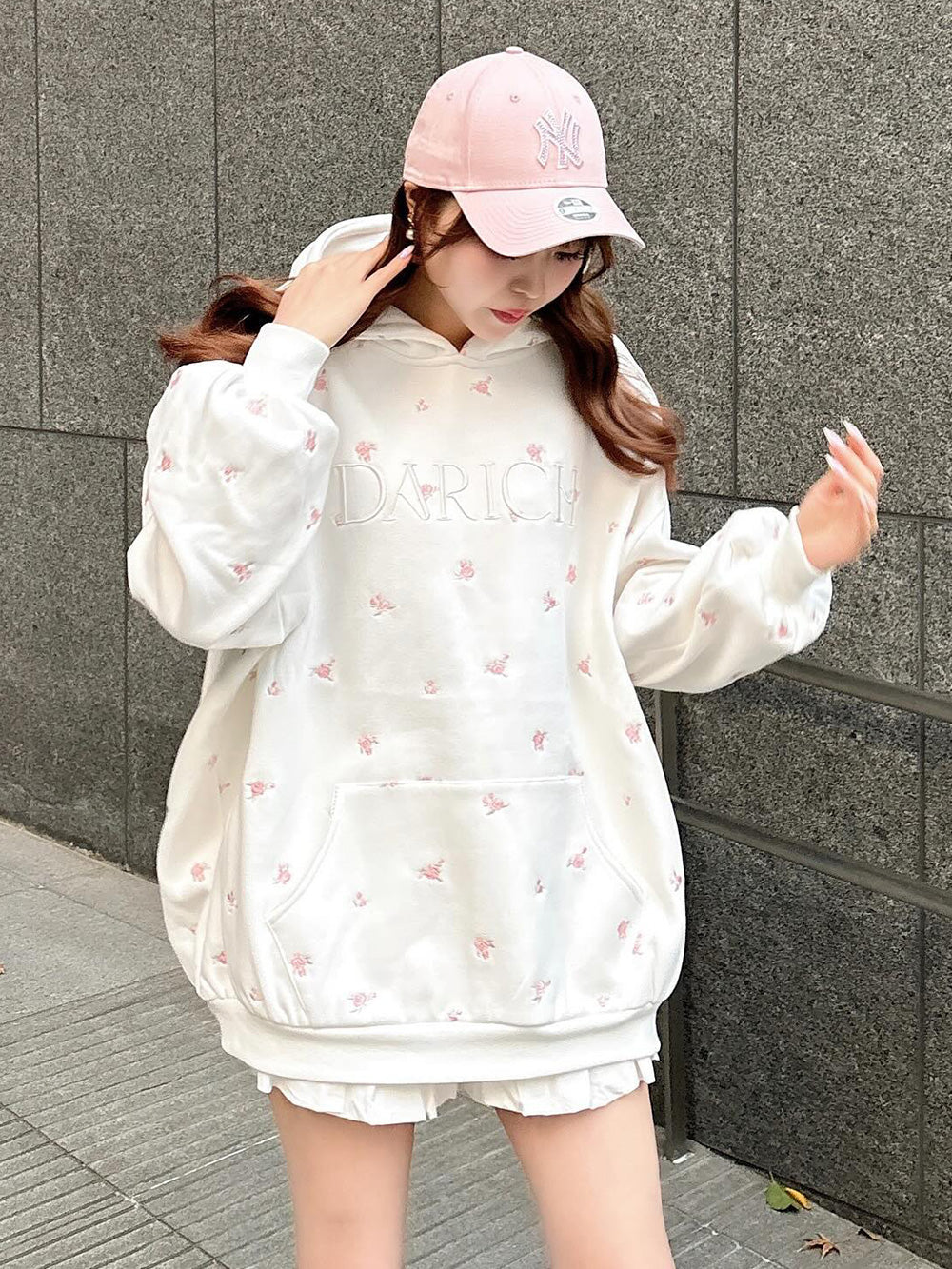 フラワーエンブロイダリービッグフーディ – Darich (ダーリッチ)