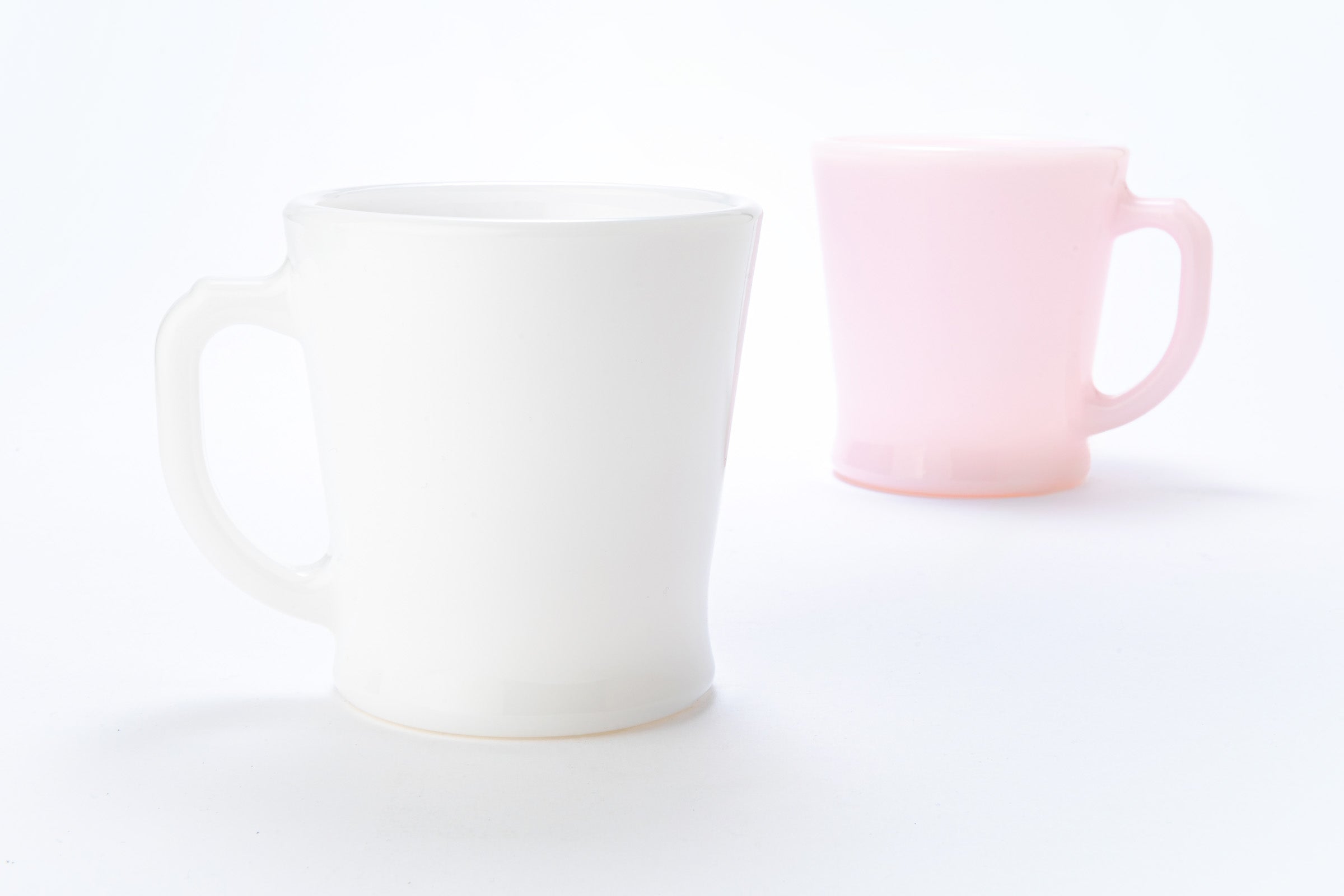 数量限定】新年をお祝いする紅白Dハンドルマグの限定セット発売の