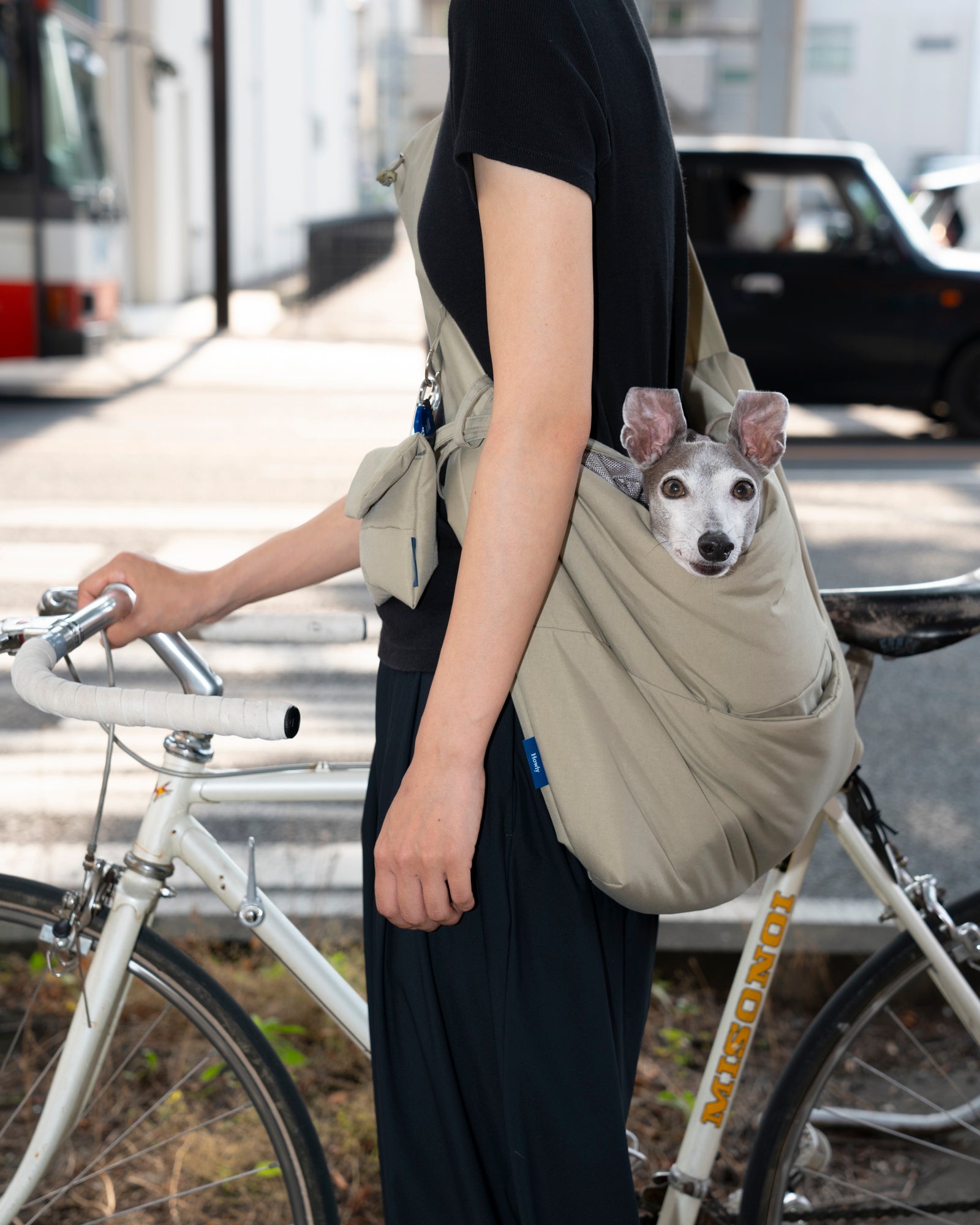 理想のドッグスリングを求めて| HOWLY PUFF SLING BAG & HOWLY PUFF