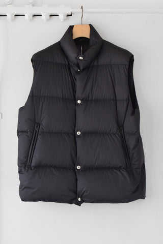 COMOLI】ダウン ベストのご紹介 – TIME AFTER TIME