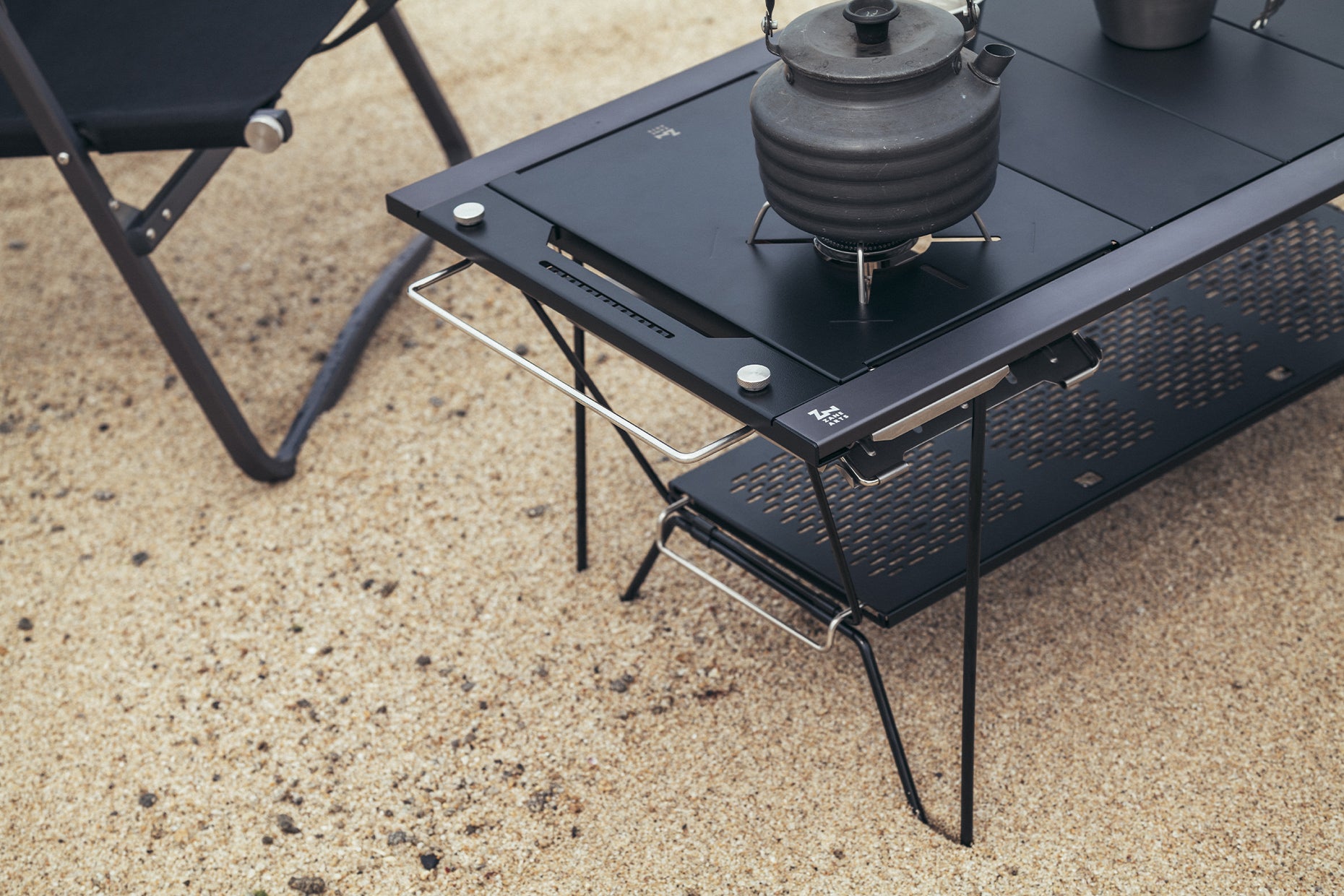 TOAD TABLE | PRODUCTS | ZANE ARTS