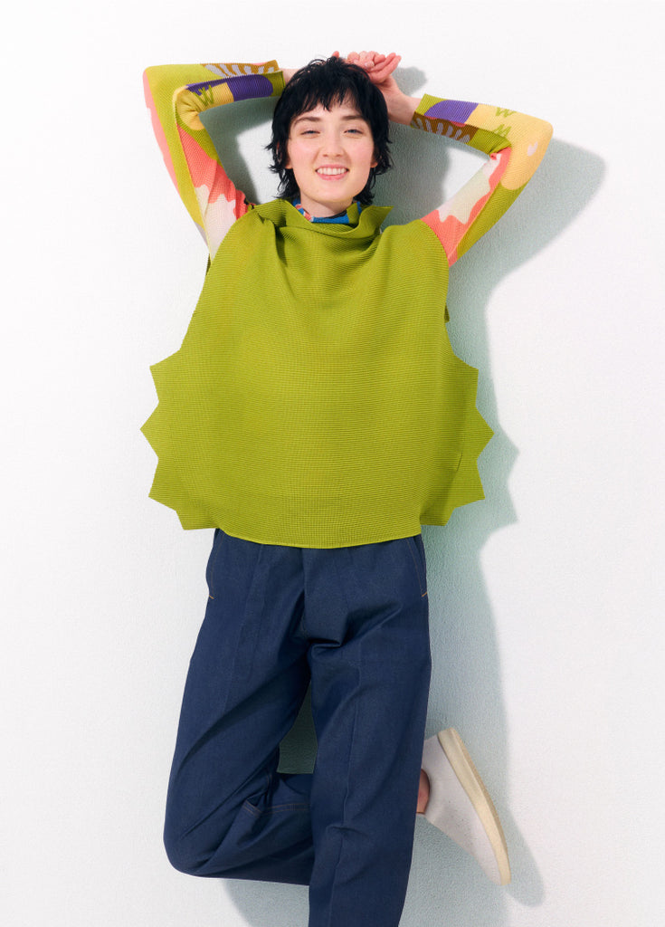 アイテムのご紹介「GIZA GIZA STRETCH PLEATS」 – isseymiyake.com